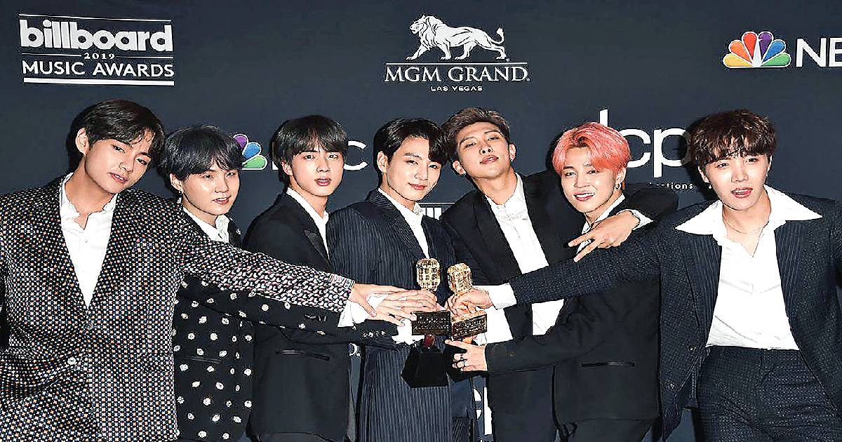 Glorious 9 YEARS with BTS